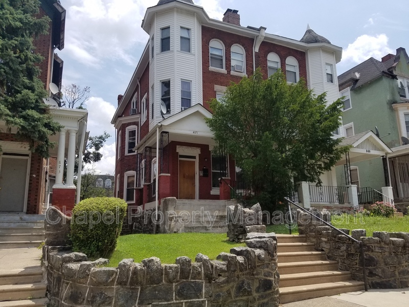 Philadelphia House: 871 Wynnewood Road
