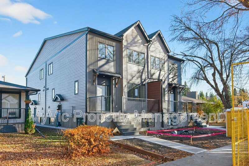 Edmonton Townhome: 10335 135 Street NW
