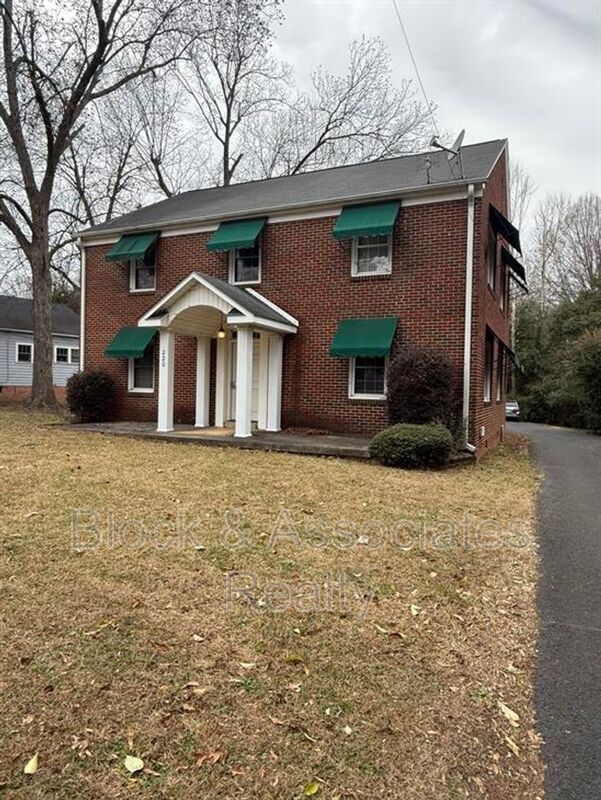 Asheboro Condo: 220 South Elm St