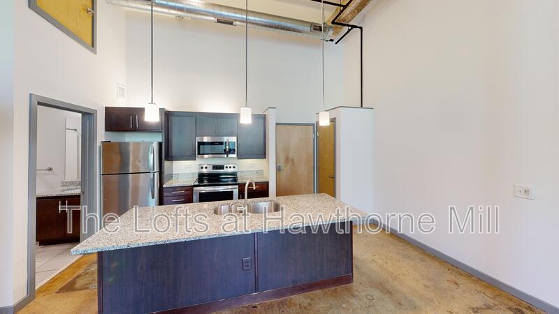 Charlotte Condo: 1101 Hawthorne Lane