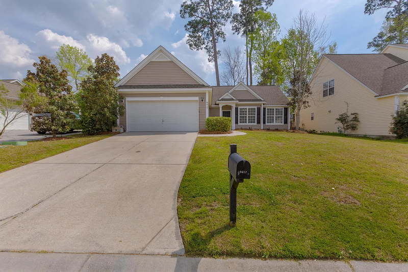 Summerville House: 9417 Ayscough Rd