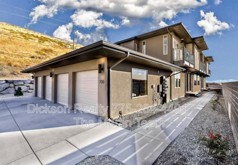 Reno House: 770 Bluffs Court