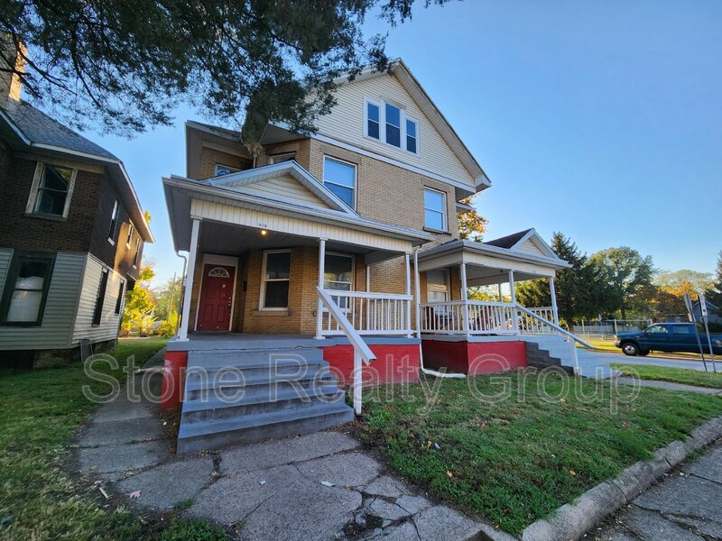 Terre Haute Condo: 1028 S 8th St