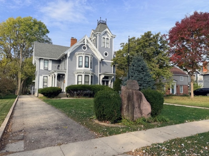 Belvidere Condo: 601 Pearl Street - 1A