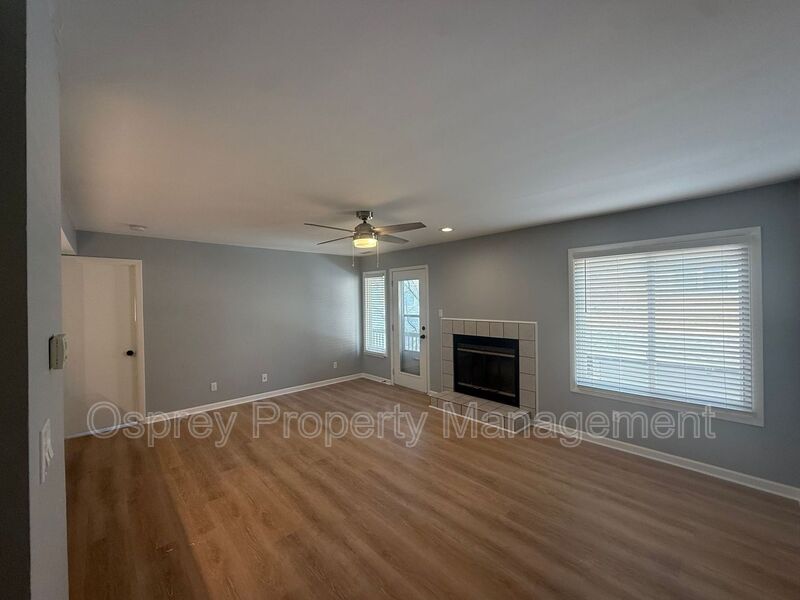 Well-Maintained Beachside Condo Near Shore Drive *ASK ABOUT OUR ZERO DEPOSIT* - Photo 8