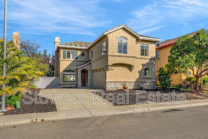 Vallejo House: 6044 Claret Ct