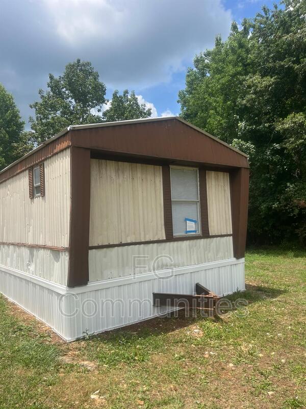 Blacksburg House: 304 Coleman Rd