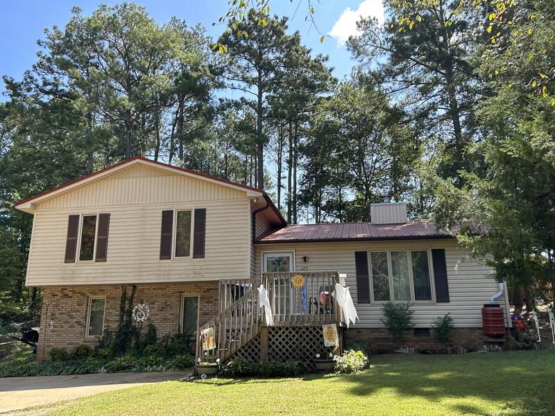 Central House: 122 Cedar Creek Circle