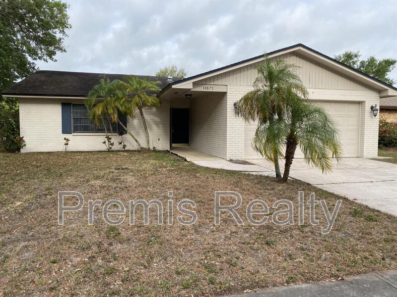 Clearwater House: 14875 Cromwell Drive