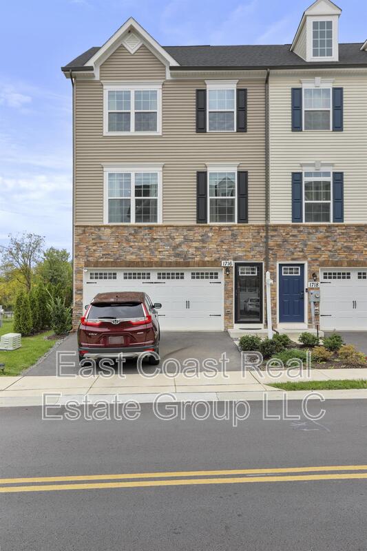Frederick Townhome: 1716 Atlas Drive