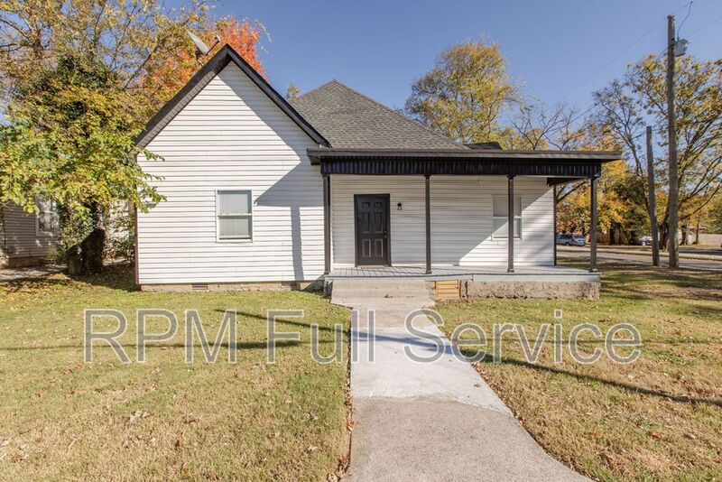 Murfreesboro Condo: 1002 North Maple Street