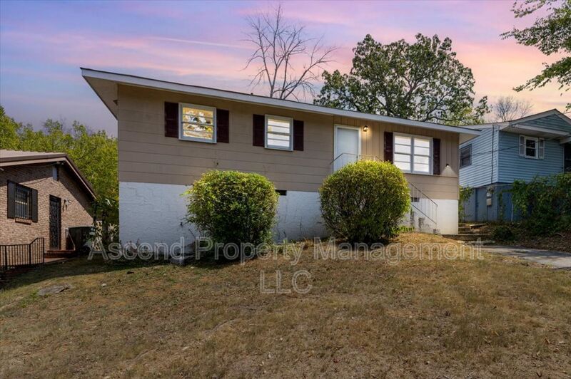 Chattanooga House: 906 Wheeler Ave