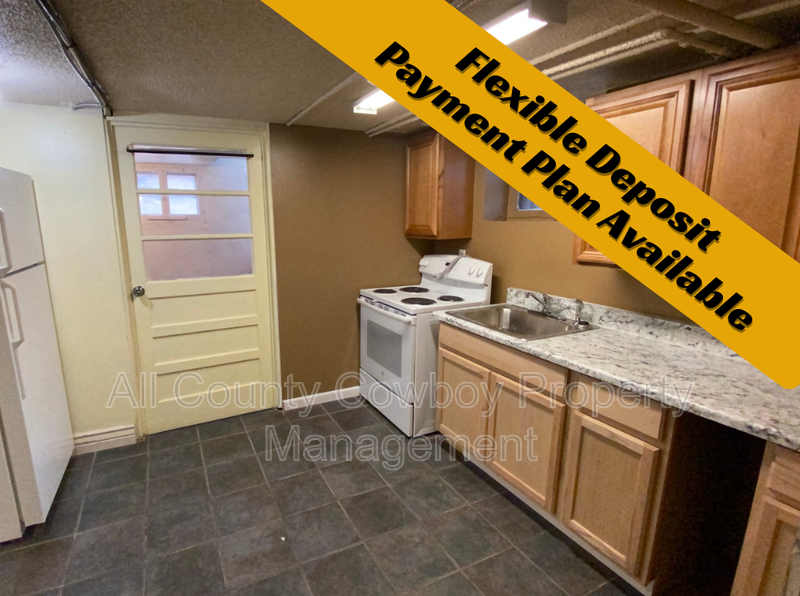 Laramie Condo: 170 1/2 N 8th St