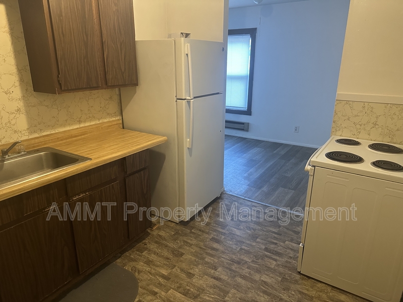 Lisbon Condo: 145 East Main Street - 7