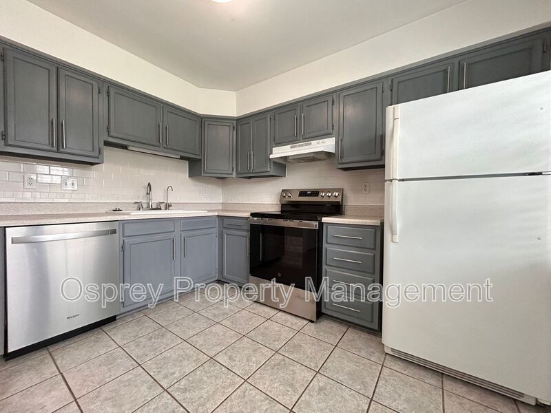 Welcome to this charming 3 bedroom 