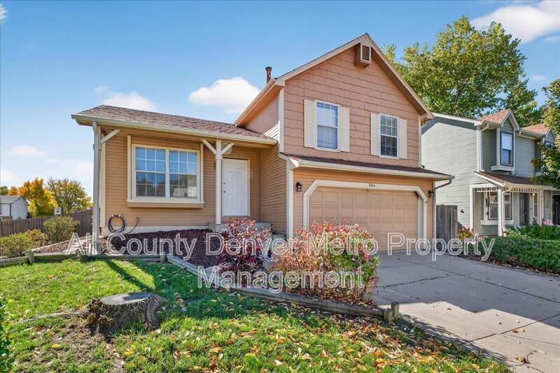 Broomfield House: 306 Mulberry Circle