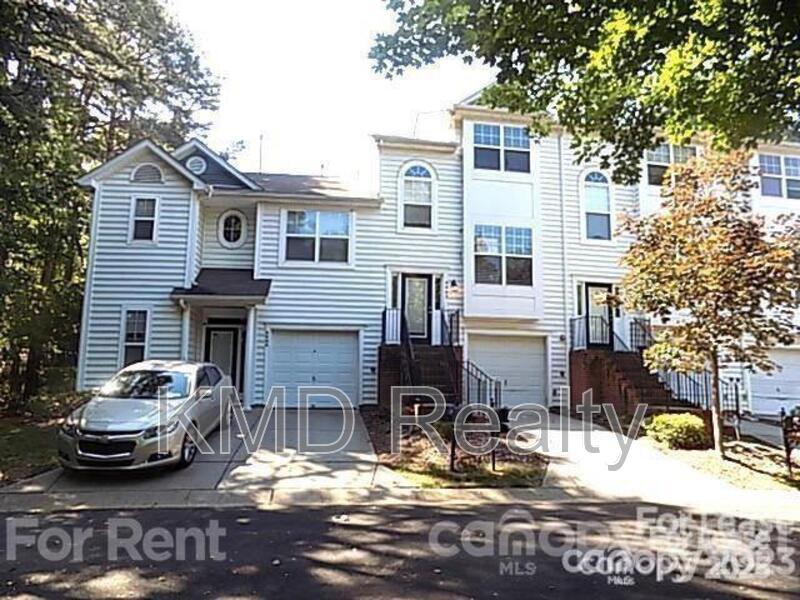 Charlotte Townhome: 6462 Royal Celadon Way