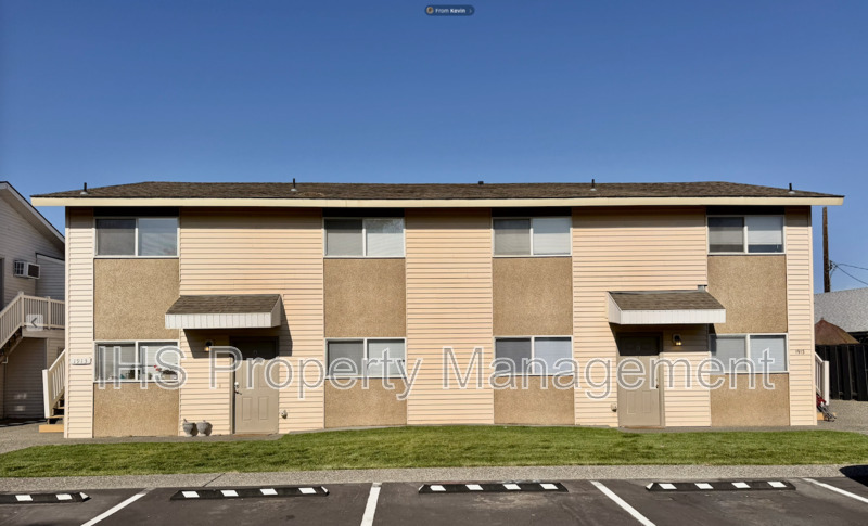 Richland Condo: 1913 Hoxie Ave