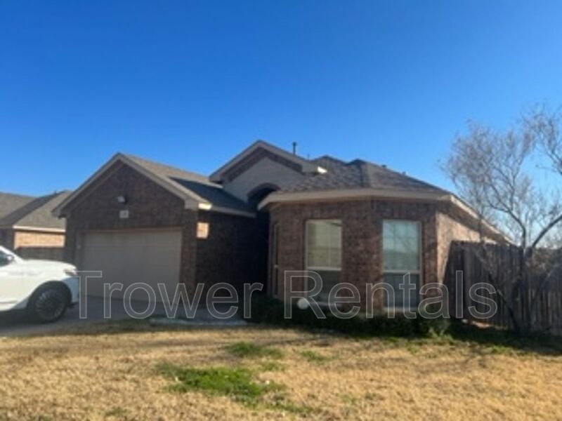 Odessa House: 600 E 95th