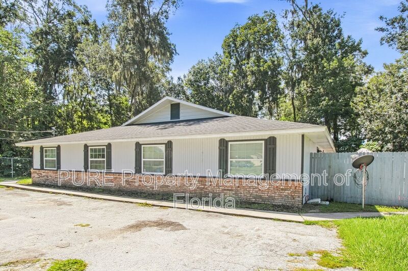 Ocala House: 2040 SE 40th St Rd 1-4