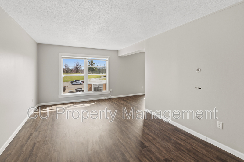 Urbana Condo: 1605 N Willow Rd - Apt 116