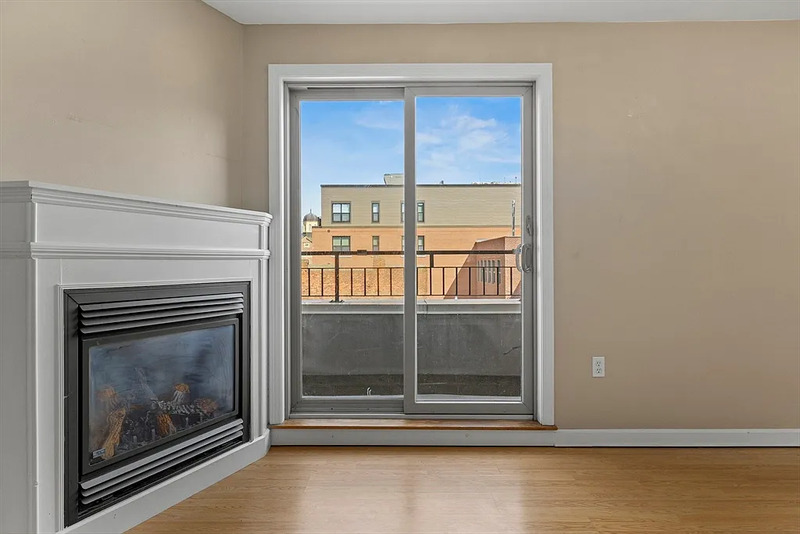 New Bedford Condo: 145 Union st
