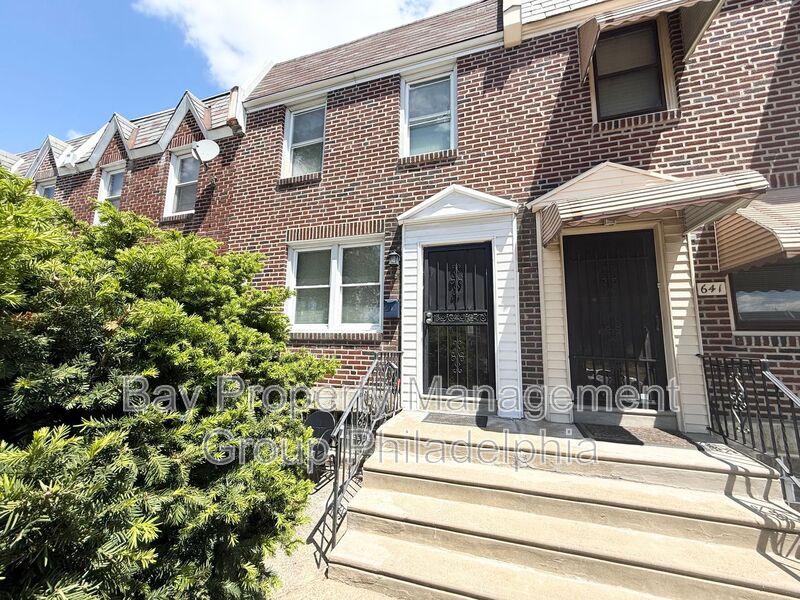 Philadelphia House: 639 Adams Ave