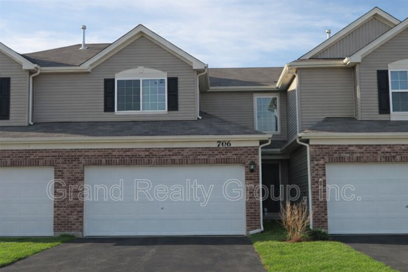 Fox Lake House: 7106 Country Club Hills Drive