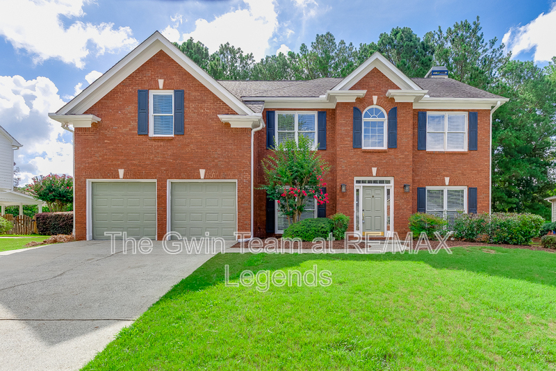 Dacula House: 1795 Lake Heights Circle