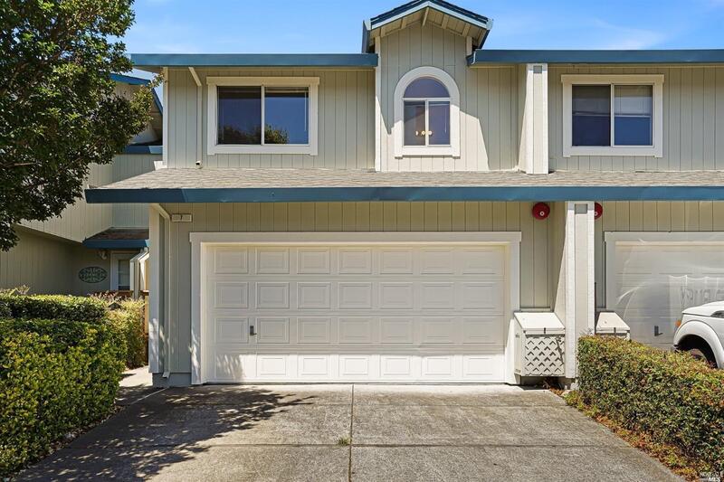 Rohnert Park House: 7 Meridian Circle