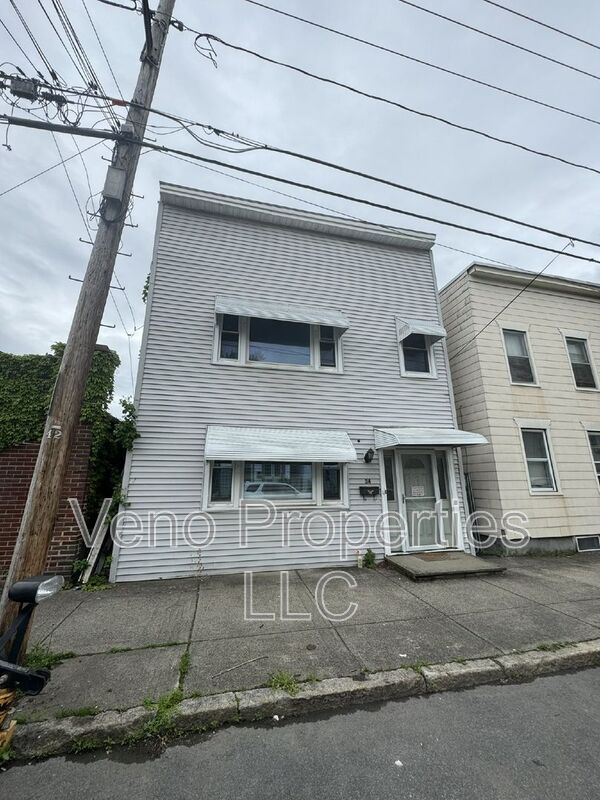 Cohoes House: 34 Congress Street