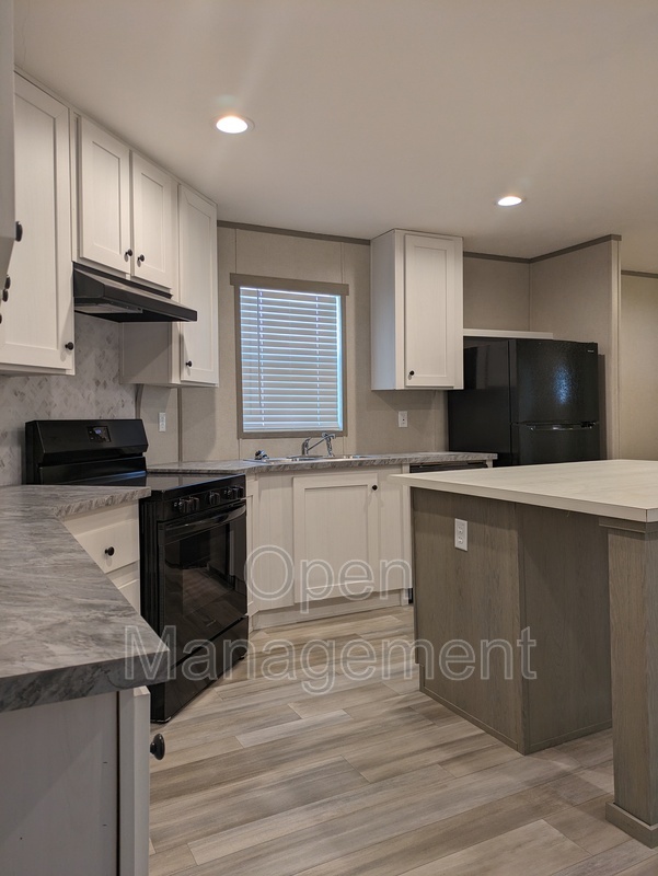 Springfield House: 4950 West Farm Road 156