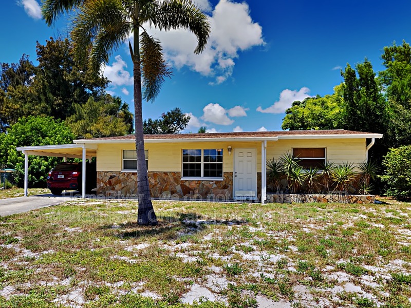 Melbourne House: 2356 Shelby Dr