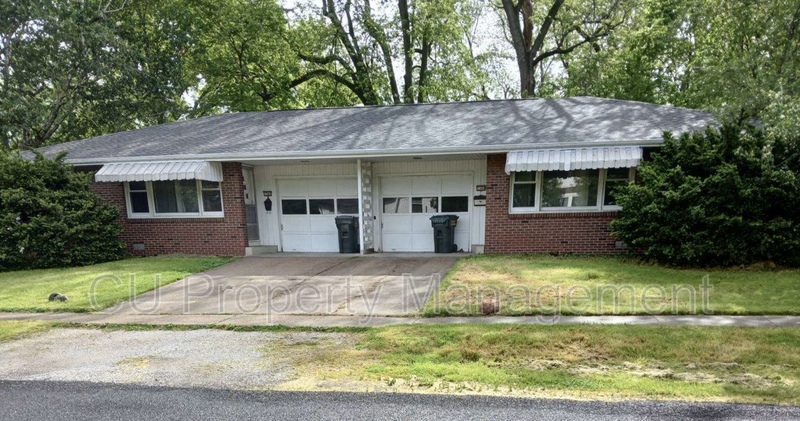 Champaign House: 1304 S Maple