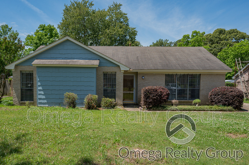 Montgomery House: 516 Ridgewood Ln