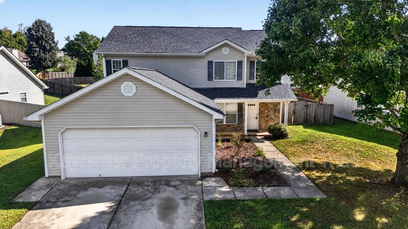 Greensboro House: 4510 Camden Ridge Drive