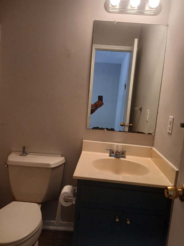 Salisbury House: 117 Cedar Drive - D