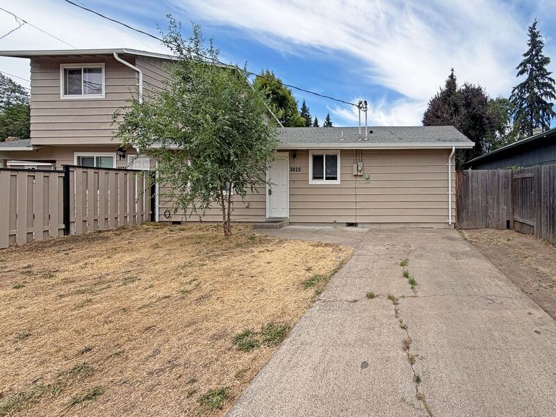 Eugene Condo: 3825 Marshall Avenue