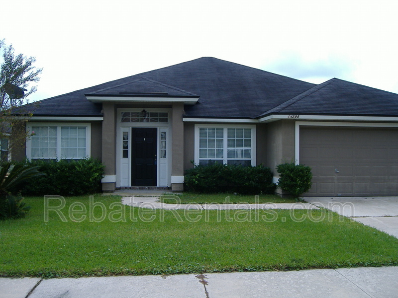 Jacksonville House: 14298 Fish Eagle Drive E