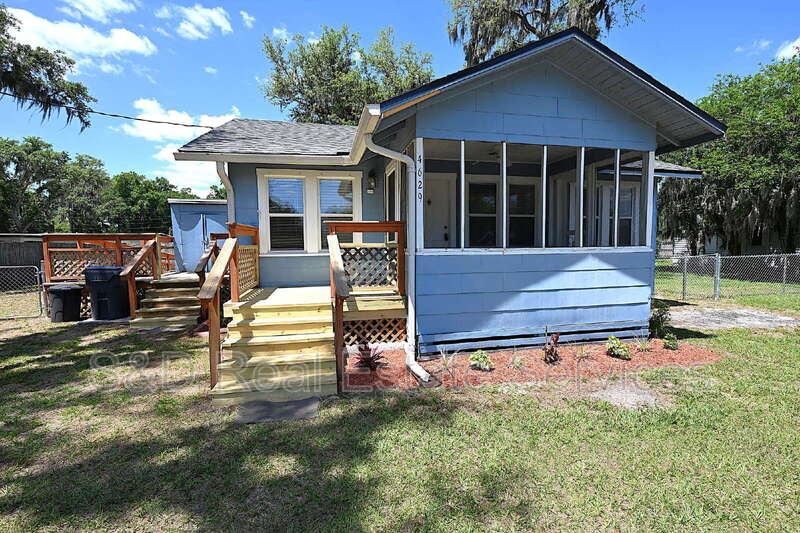 Lakeland House: 4629 Old Road 37