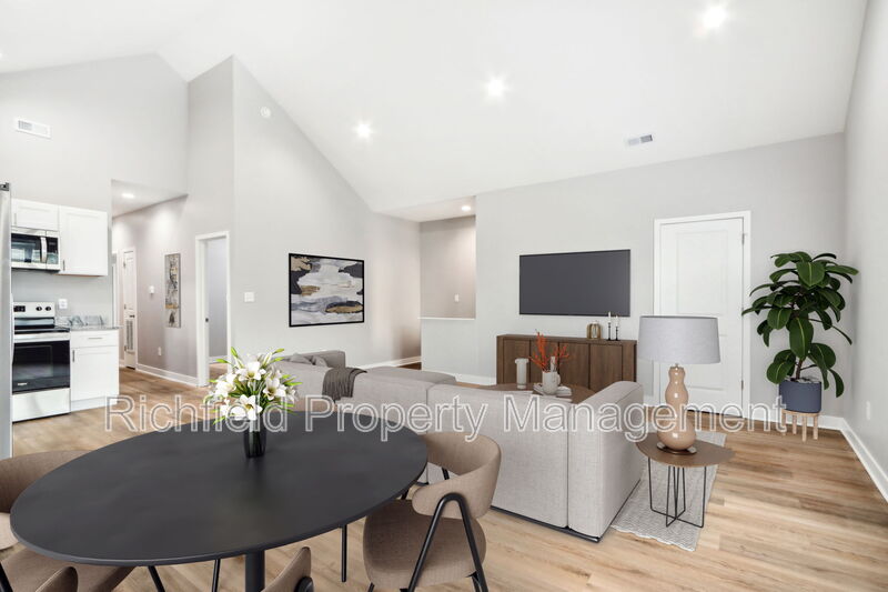 Indianapolis Condo: 25 North Drexel Avenue - A