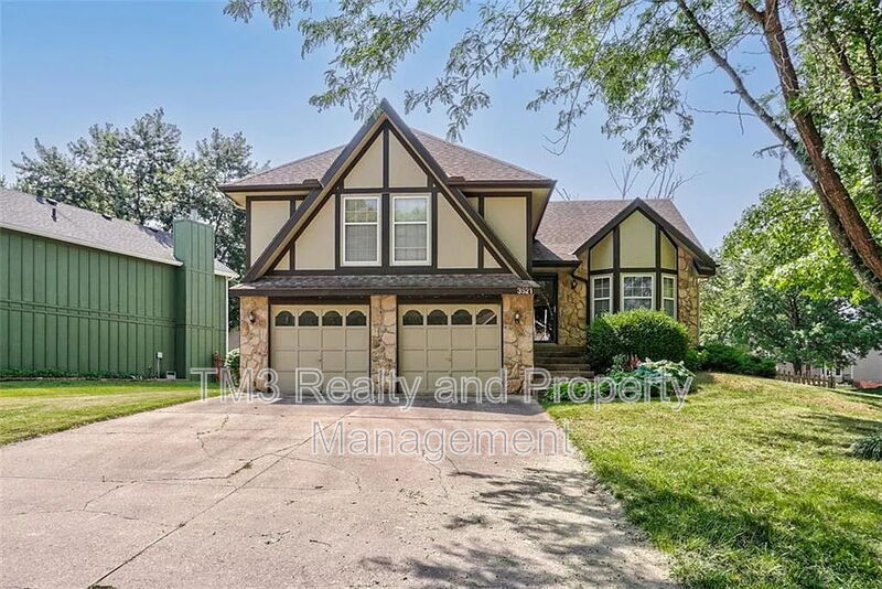 Leavenworth House: 3521 Remington Ln