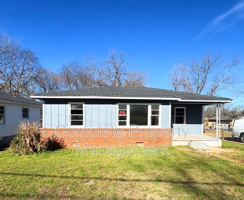 Bessemer House: 810 Fairfax Avenue