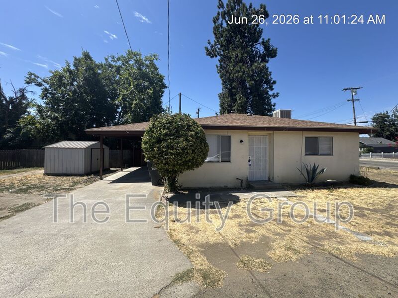 Visalia Condo: 1634 South Garden St