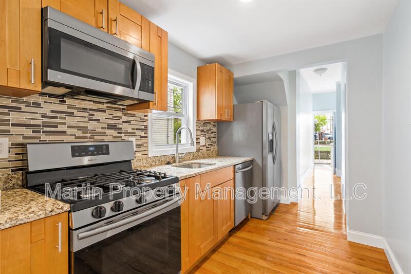 Somerville Condo: 79 Derby Street