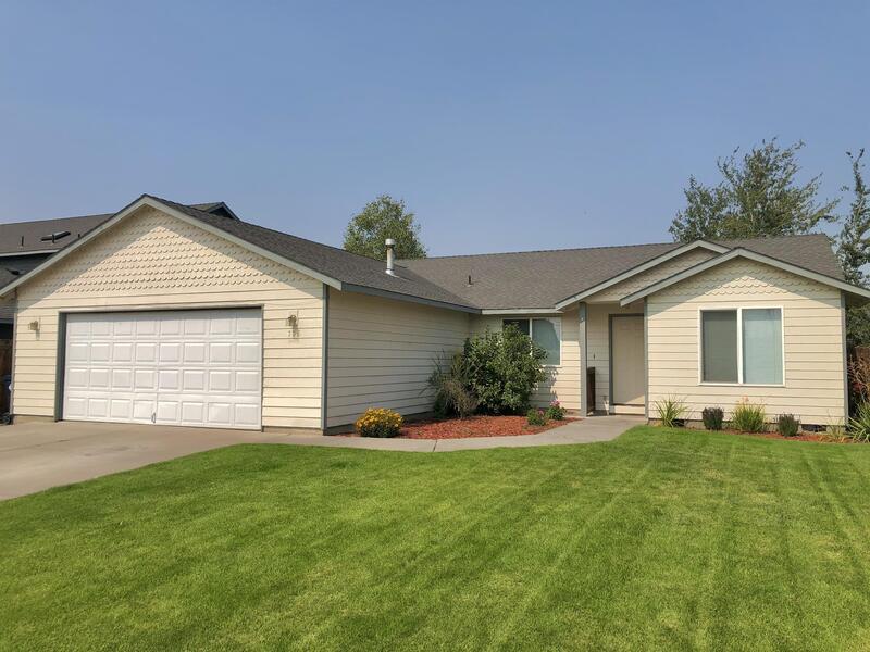 Redmond House: 735 NE Negus Pl