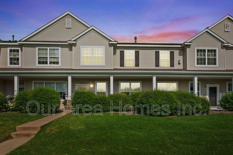 Blaine Condo: 11322 Aberdeen Cir NE