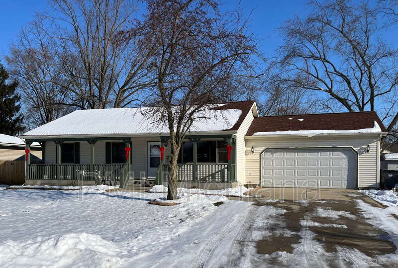 Mishawaka House: 56430 Hoosier Avenue