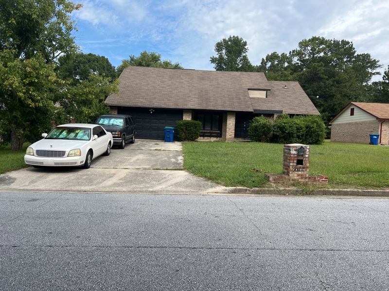 Atlanta House: 3300 Valley Bend Rd