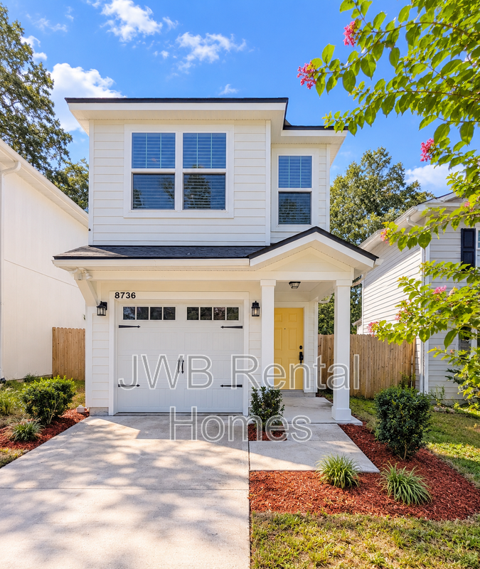 Jacksonville House: 8736 Eaton Ave